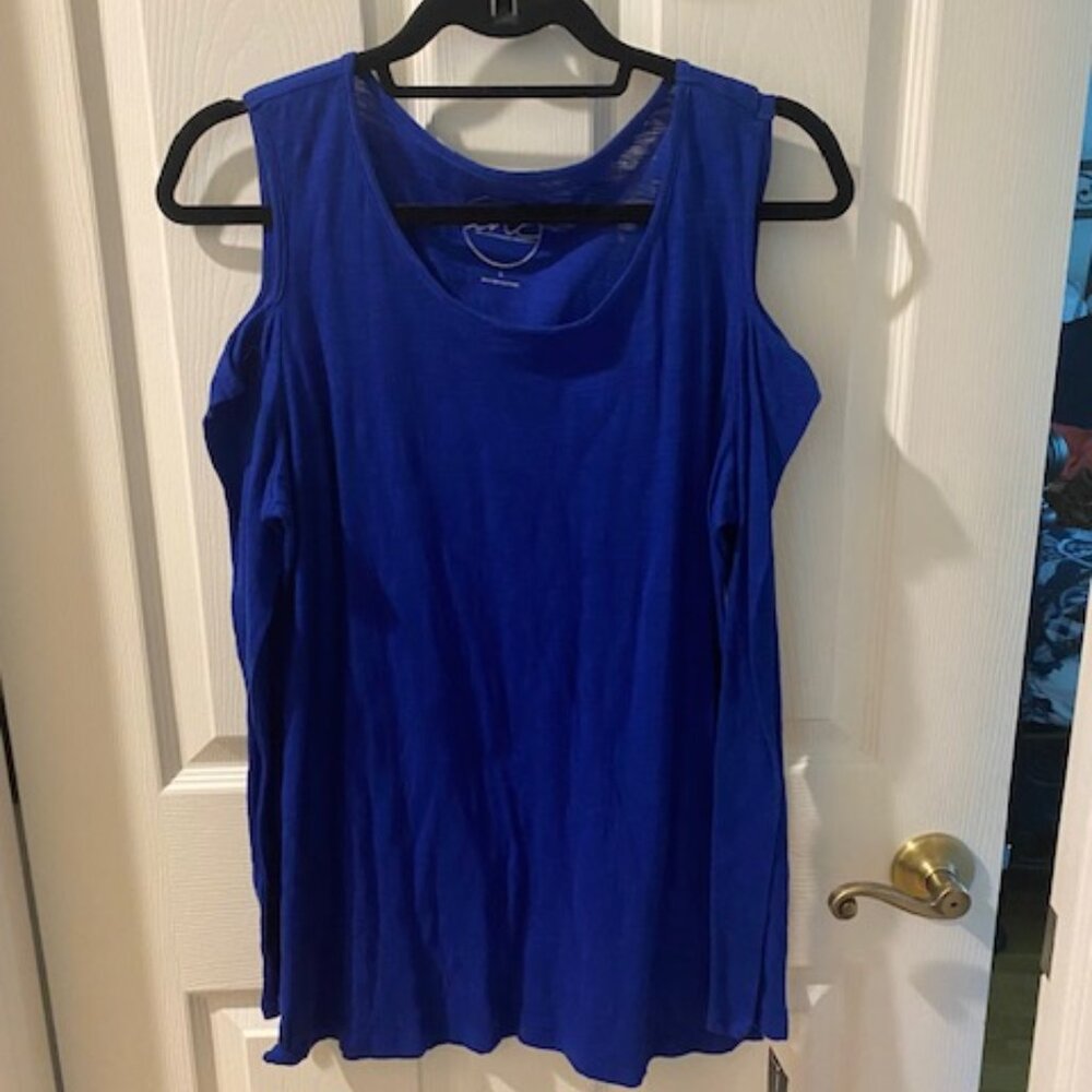 INC long sleeved cold-shoulder top NWT